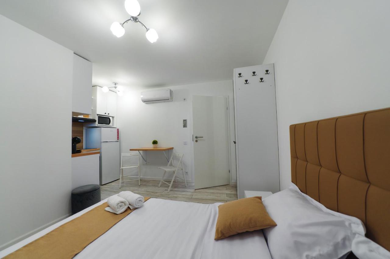 Bella House Apartaments Craiova Extérieur photo