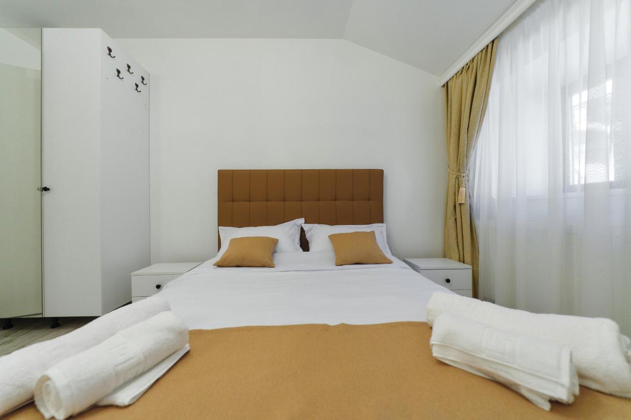Bella House Apartaments Craiova Extérieur photo