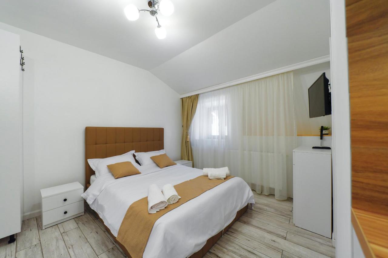 Bella House Apartaments Craiova Extérieur photo
