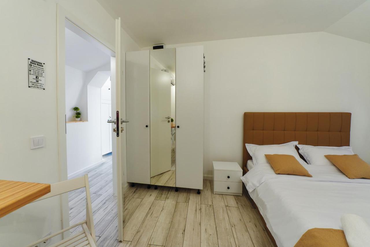 Bella House Apartaments Craiova Extérieur photo